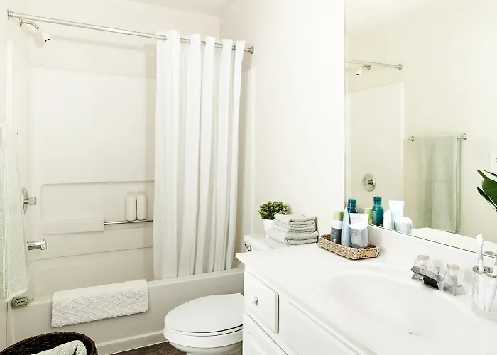 Intown Extended Sc - Rivers Ave Hotel 2*